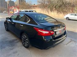 نيسان ألتيما